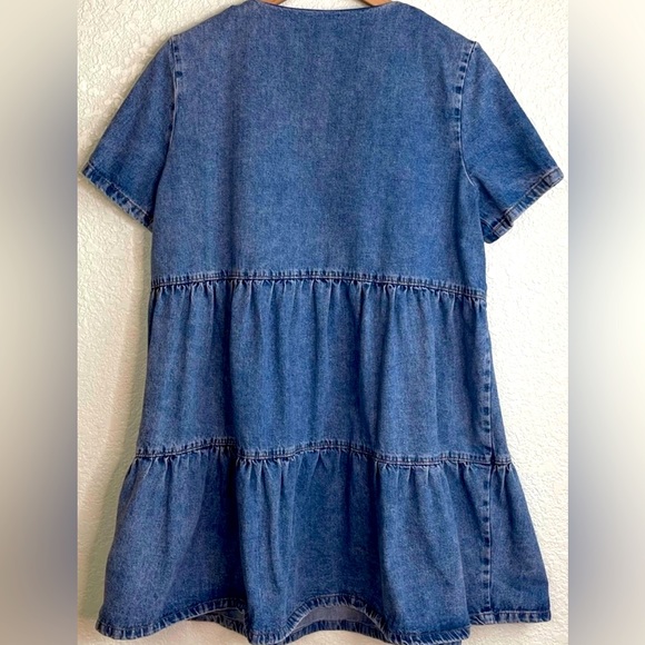 H&M - DIVIDED brand denim tiered doll dress, size XS but runs large and roomy - Picture 2 of 2